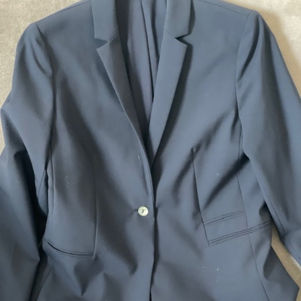 Elie Tahari Navy one-button ladies blazer